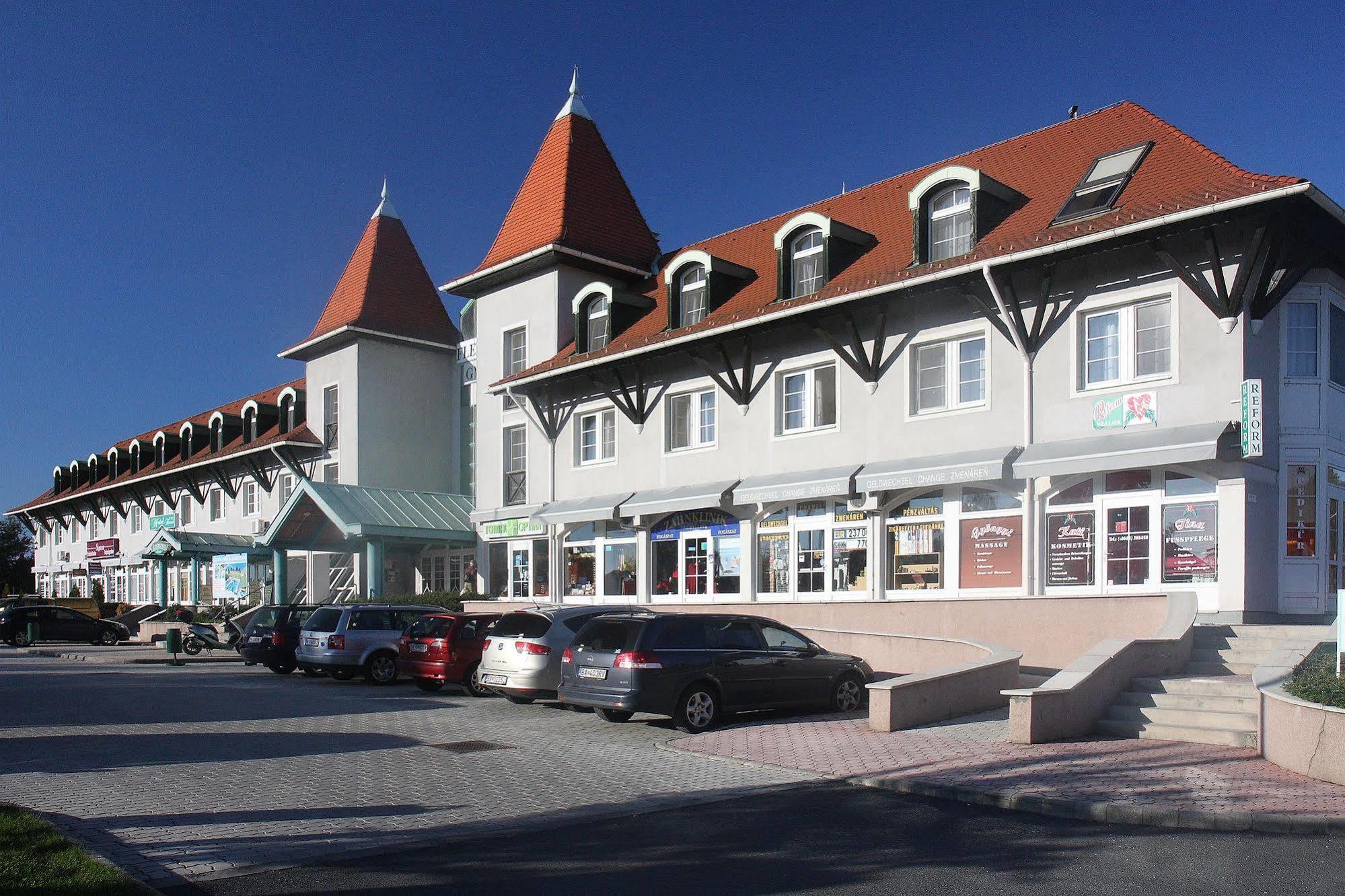 Thermal Hotel Mosonmagyarovar Exterior photo